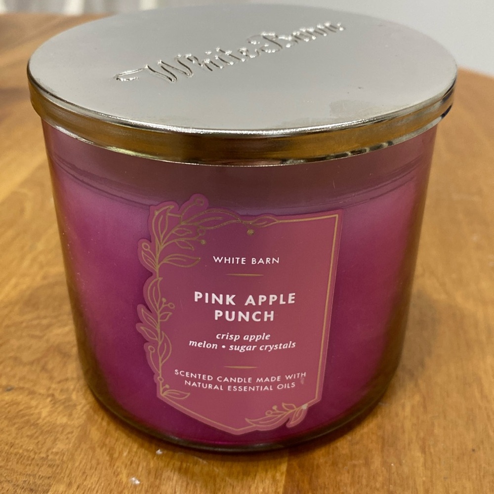 NWT.  Bath & Body Works, (White Barn), 3-wick candles.